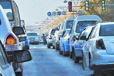 買車人增多，中國二三線城市交通擁堵加劇